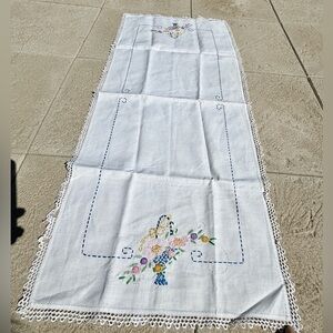 Vintage embroidery linen Lg.